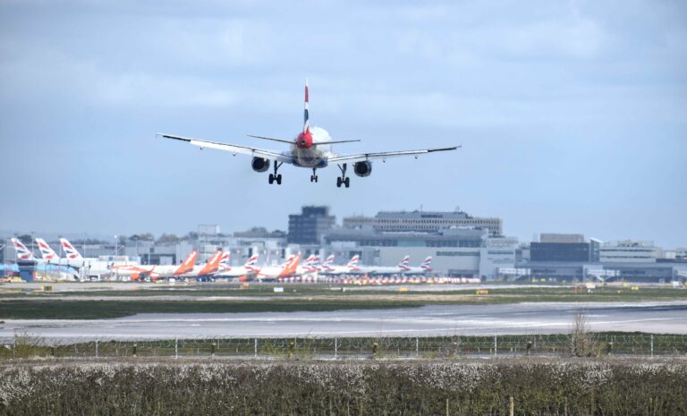 Air traffic control staff shortages to blame for Gatwick flight delays