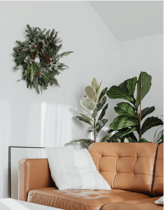 2024’s Top Interior Design Trend: The Ascendance of Interior Wreaths