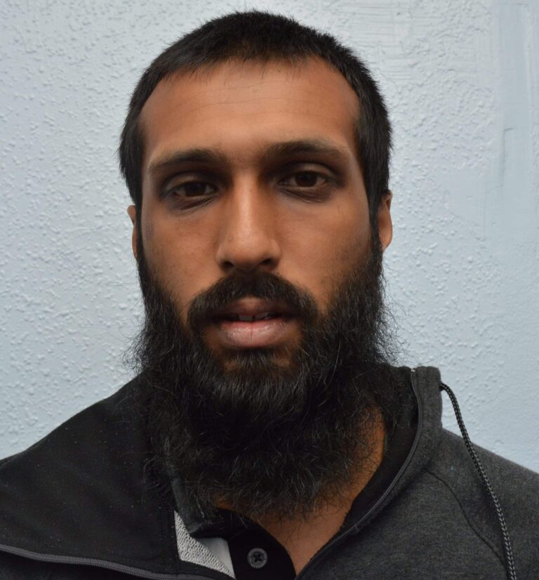 Airport stop leads to conviction of man for sharing terrorist documents